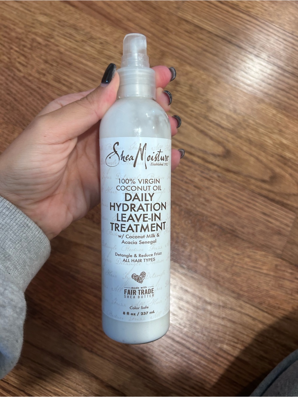 Shea Moisture Daily Hydration Leave-In Treatment Spray - White